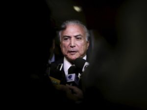 temer-escuro